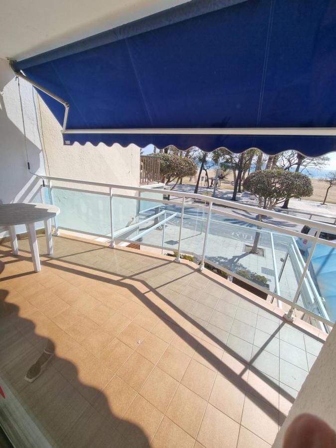 Apartamento Primera Linea Mar Cambrils Cerca Puerto Kültér fotó